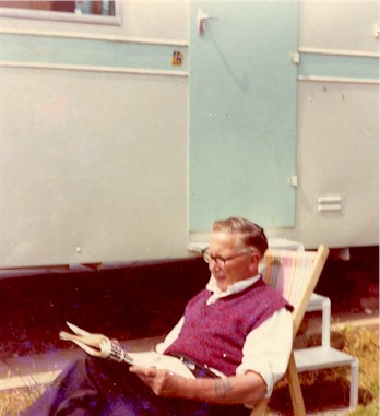 8.jpg (29695 bytes)