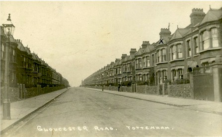 gloucester_road.jpg (35944 bytes)