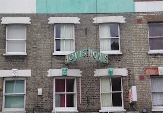 philip_decor1_thumb.jpg (26284 bytes)