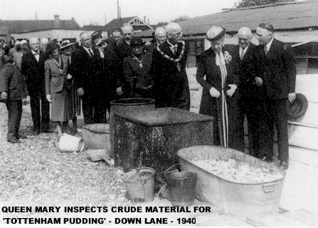tottenham_pudding_inspection_1940.jpg (58995 bytes)