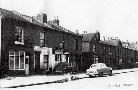 clyde_road_towards_clyde_circus.jpg (50567 bytes)