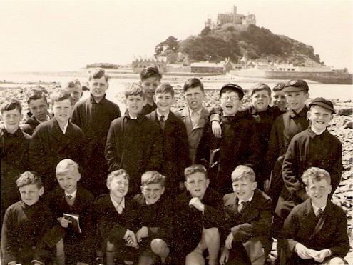 downhills_trip_cornwall_1961.jpg (72854 bytes)