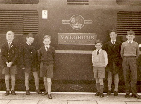 downhills_trip_penzance_station_1961.jpg (68415 bytes)