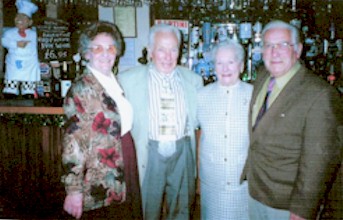 greenfamily_leslie_john-2002.jpg (28801 bytes)