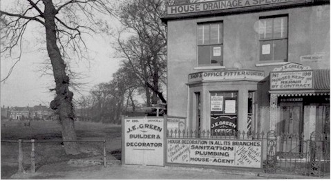 greensbuilders1910.jpg (46064 bytes)