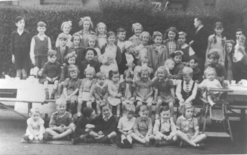 shr_veday2.jpg (30784 bytes)