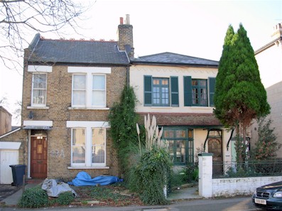 summerhill_ellersley_villa.jpg (44907 bytes)