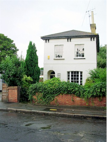 summerhill_percy_villa.jpg (56190 bytes)